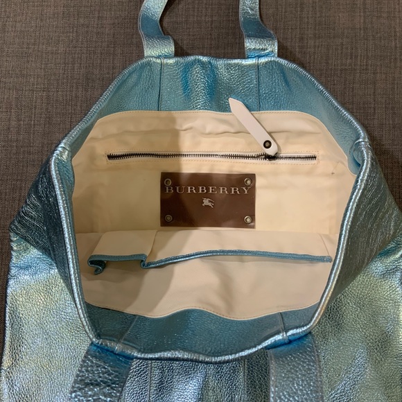 💕 BURBERRY metallic leather turquoise XL tote - Picture 6 of 6